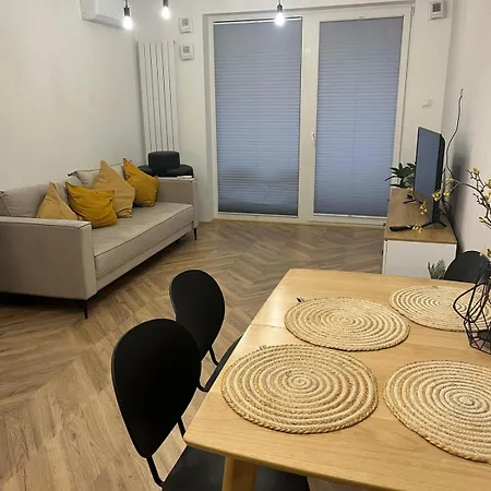 Apartamento Sky Line Boarding 6 Persons 24 7 Check In Varsóvia