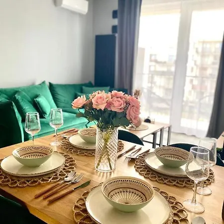 Apartment Sky Line Boarding 6 Persons 24 7 Check In Warsaw