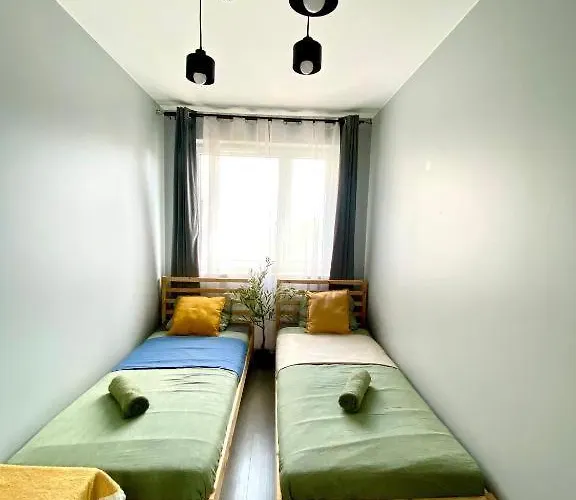 Sky Line Boarding 6 Persons 24 7 Check In * Varsavia