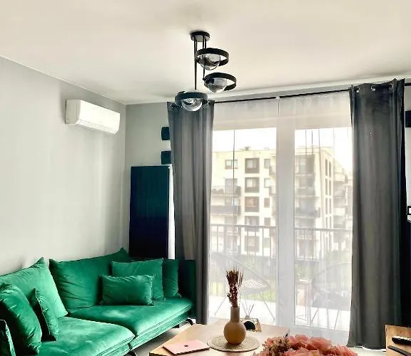 Sky Line Boarding 6 Persons 24 7 Check In Appartamento Varsavia